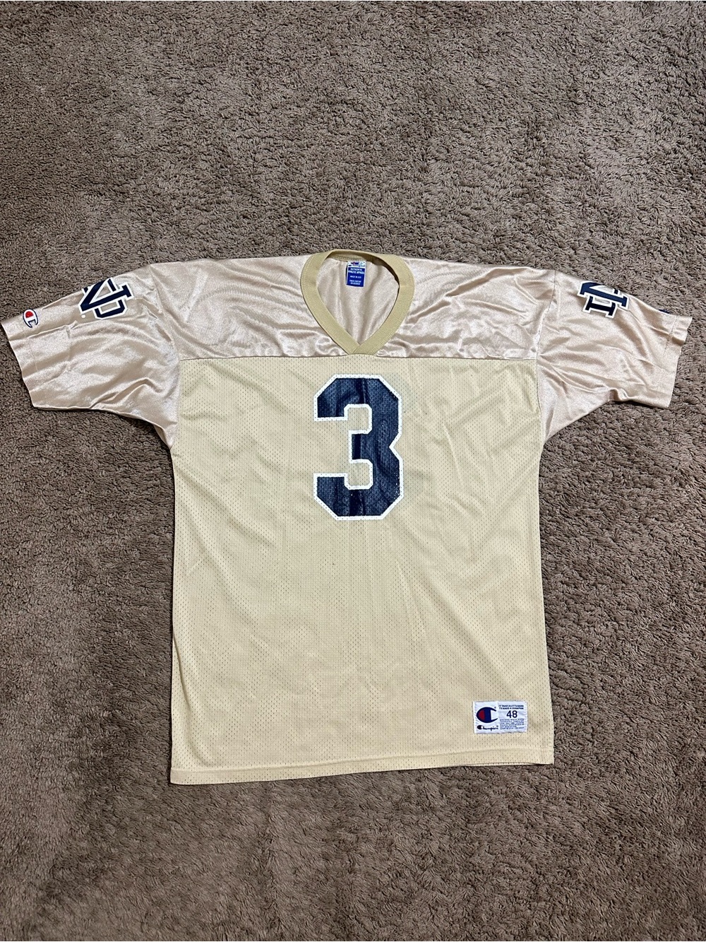 Vintage NCAA Champion Notre Dame โtriple goldโ jersey 00s size Xl